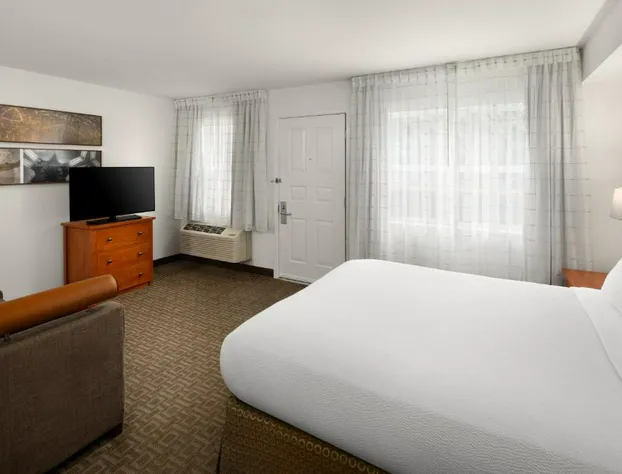 Towneplace Suites By Marriott Seattle Southcenter hotel detail image 4