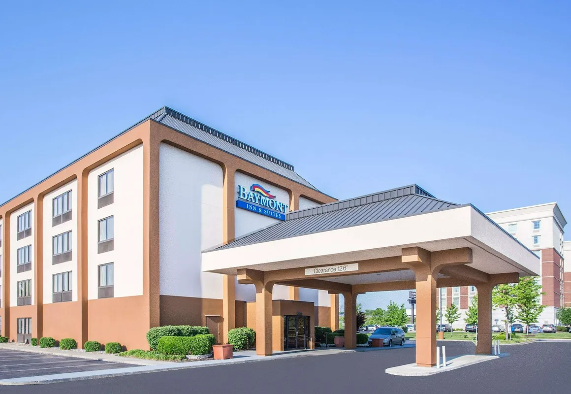 Baymont by Wyndham Cincinnati hotel hero