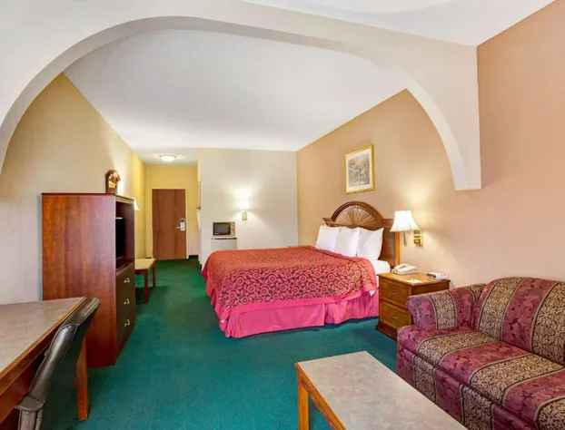 Days Inn & Suites by Wyndham Louisville SW hotel detail image 4