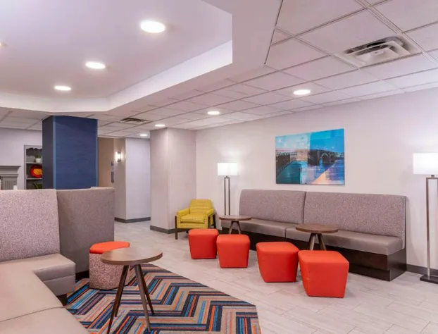 Hampton Inn & Suites St. Louis/Chesterfield hotel detail image 3