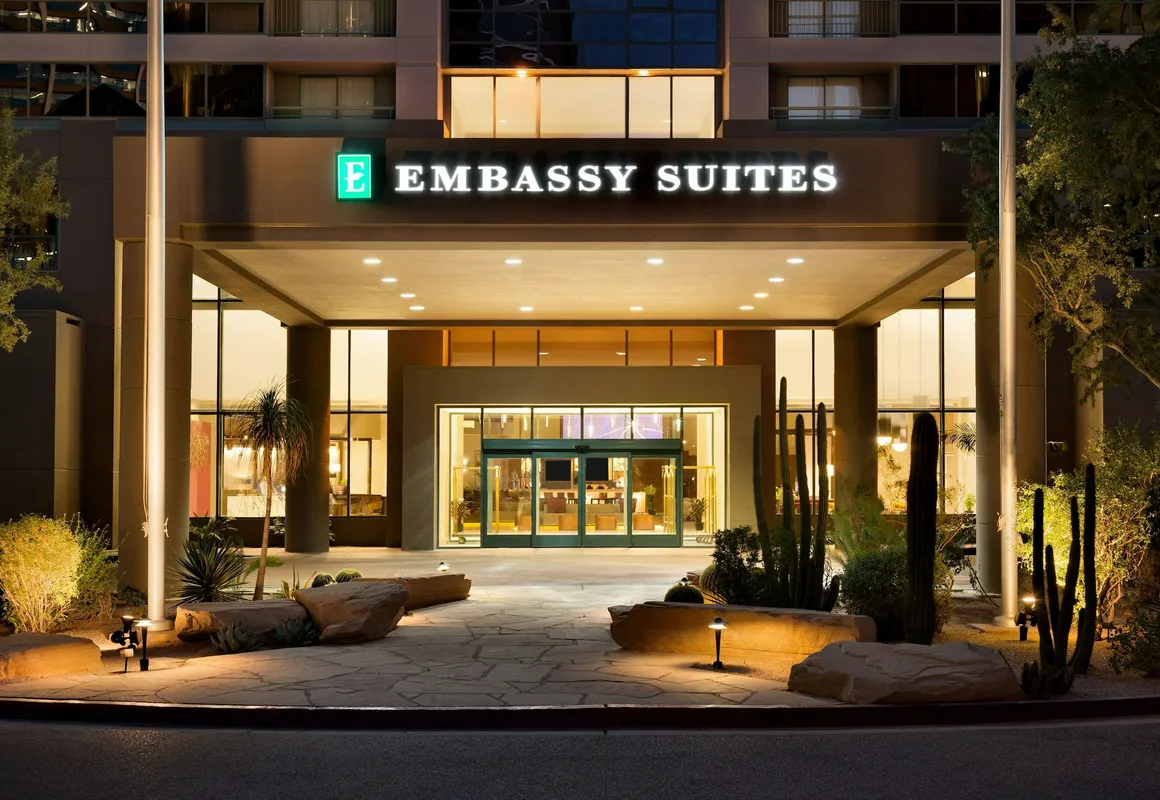 Embassy Suites by Hilton Phoenix Downtown North hotel hero