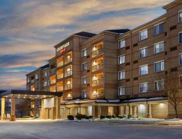 Courtyard by Marriott Cleveland Airport South hotel detail image 1