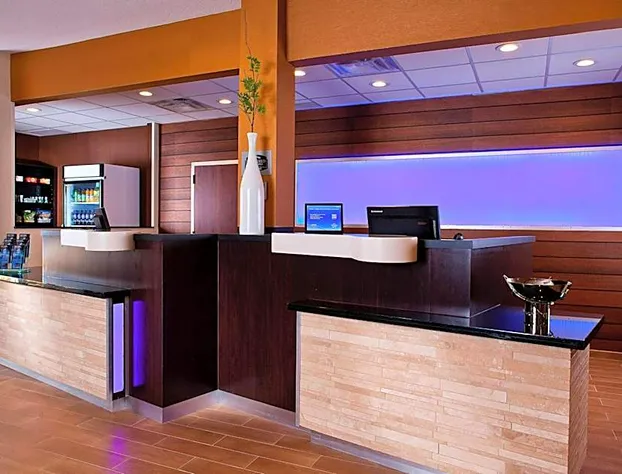 Fairfield Inn & Suites by Marriott Houston Hobby Airport. hotel detail image 3