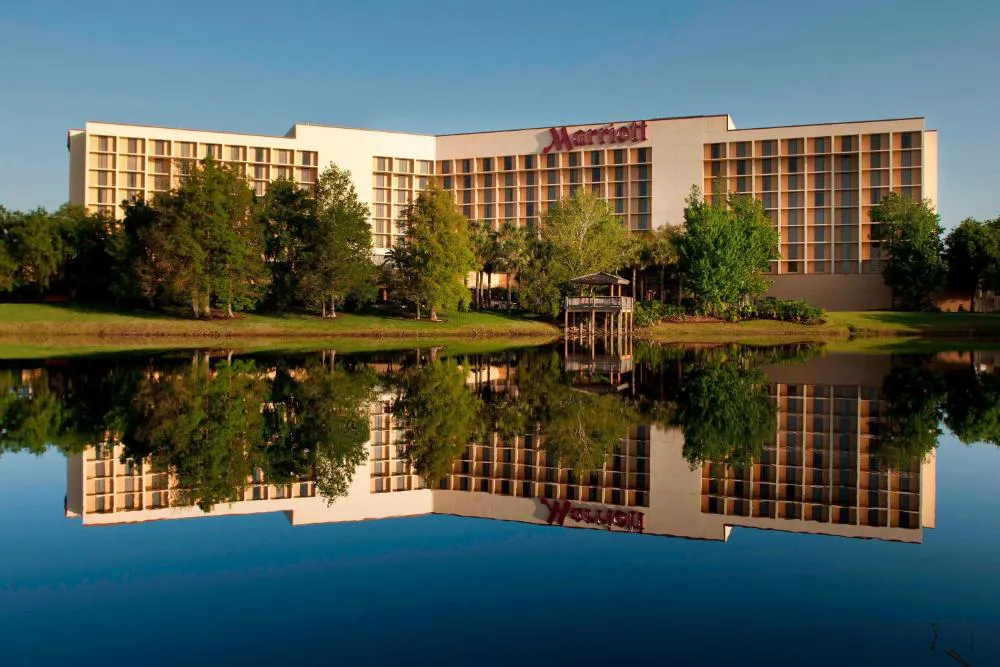 Marriott Orlando Airport Lakeside hotel hero