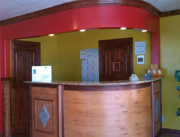 Economy Inn & Suites hotel detail image 3