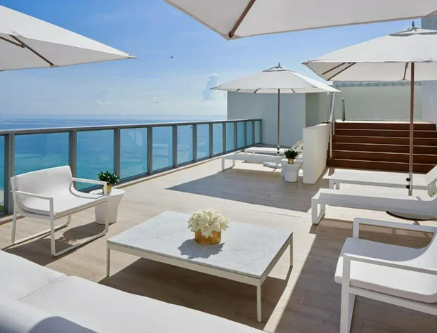 W South Beach hotel detail image 4