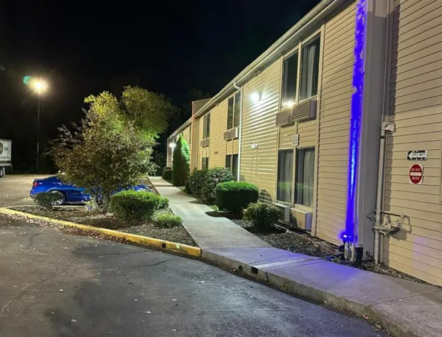 Motel 6 Greensboro, NC - Airport hotel detail image 4