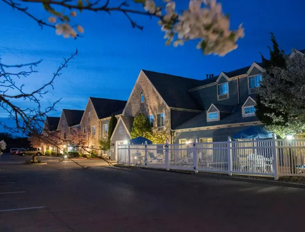 Baymont by Wyndham Mequon Milwaukee Area hotel detail image 3