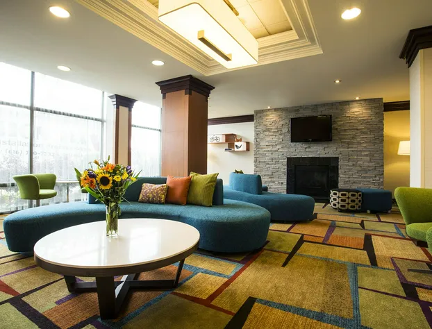 Fairfield Inn and Suites by Marriott Toronto Airport hotel detail image 4