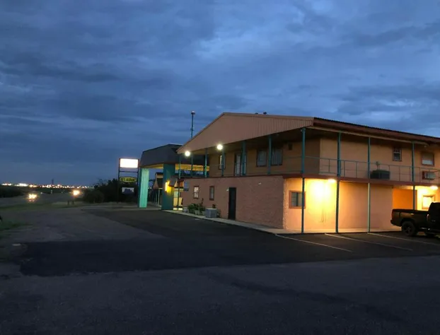 Royal inn hotel detail image 1