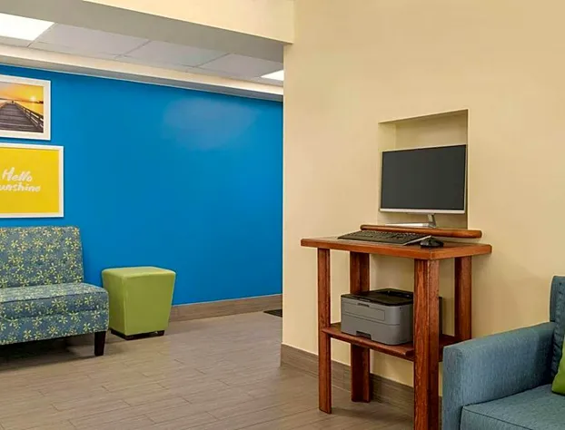 Spark by Hilton Portland Airport Maine Mall hotel detail image 4