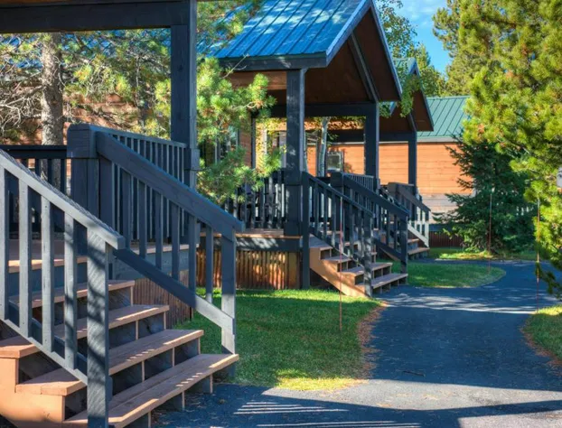 Explorer Cabins At Yellowstone hotel detail image 1