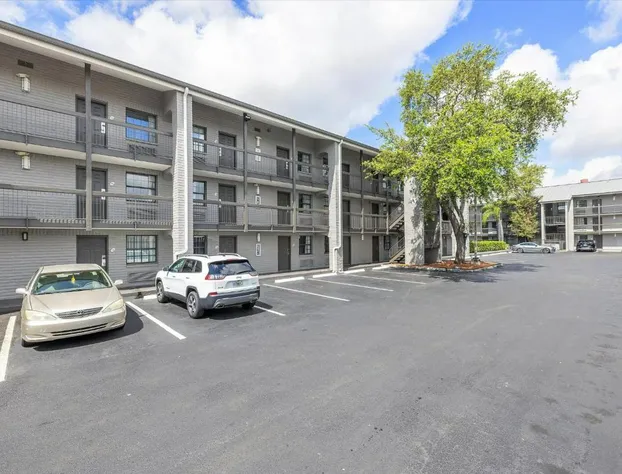 La Quinta Inn by Wyndham Miami Airport North hotel detail image 2