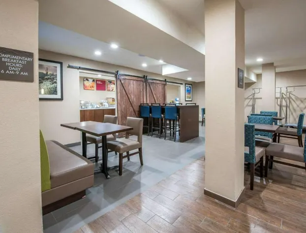 Comfort Inn & Suites Pinetop Show Low hotel detail image 4