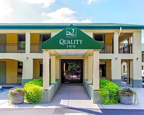 McIntosh Inn hotel detail image 4