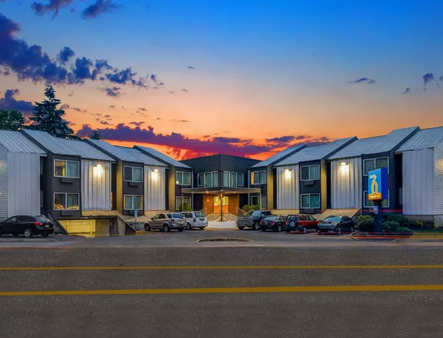 Studio 6 Portland, OR hotel detail image 2