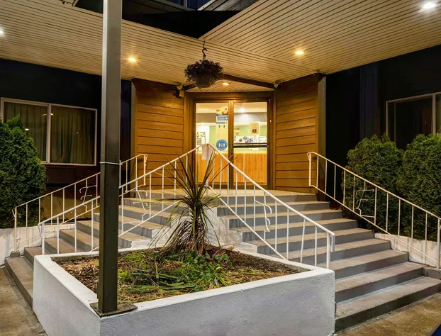 Studio 6 Portland, OR hotel detail image 4