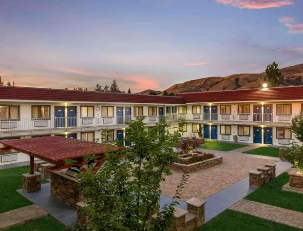 Motel 6 Fremont, CA - South hotel detail image 1