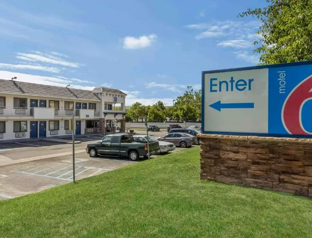 Motel 6 Fremont, CA - South hotel detail image 1