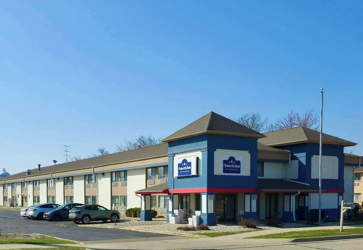 AmericInn by Wyndham Beloit hotel hero