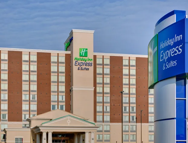 Holiday Inn Express & Suites Chatham South by IHG hotel detail image 1
