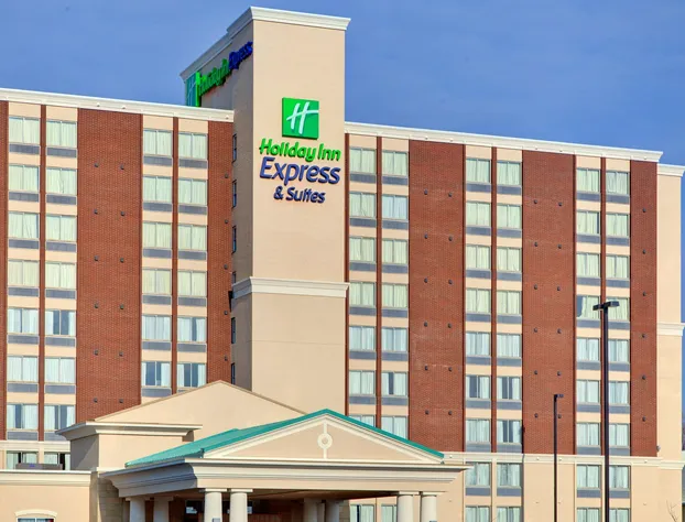 Holiday Inn Express & Suites Chatham South by IHG hotel detail image 2