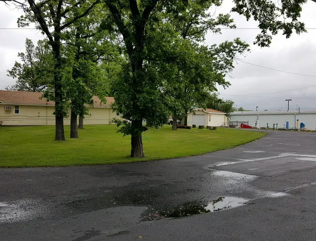 Budget Host Inn hotel detail image 3