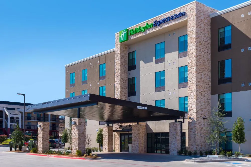 Holiday Inn Express & Suites Fort Worth West by IHG hotel hero