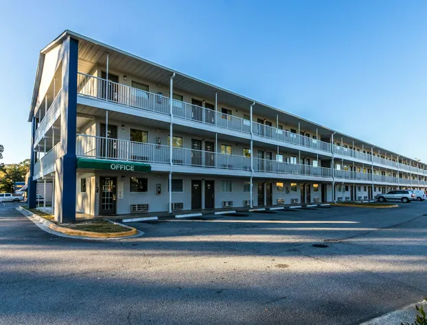 Studio 6 Savannah, GA hotel detail image 3