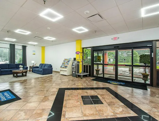 Days Inn & Suites by Wyndham Mt Pleasant hotel detail image 3