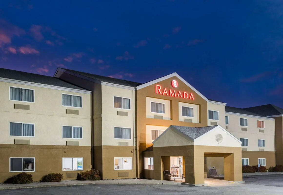 Ramada by Wyndham Coeur d'Alene hotel hero