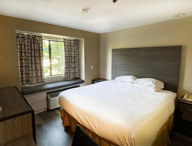 Travelodge by Wyndham Arlington/Dallas Area hotel detail image 3