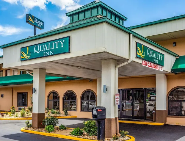 Quality Inn Bowling Green South hotel detail image 3