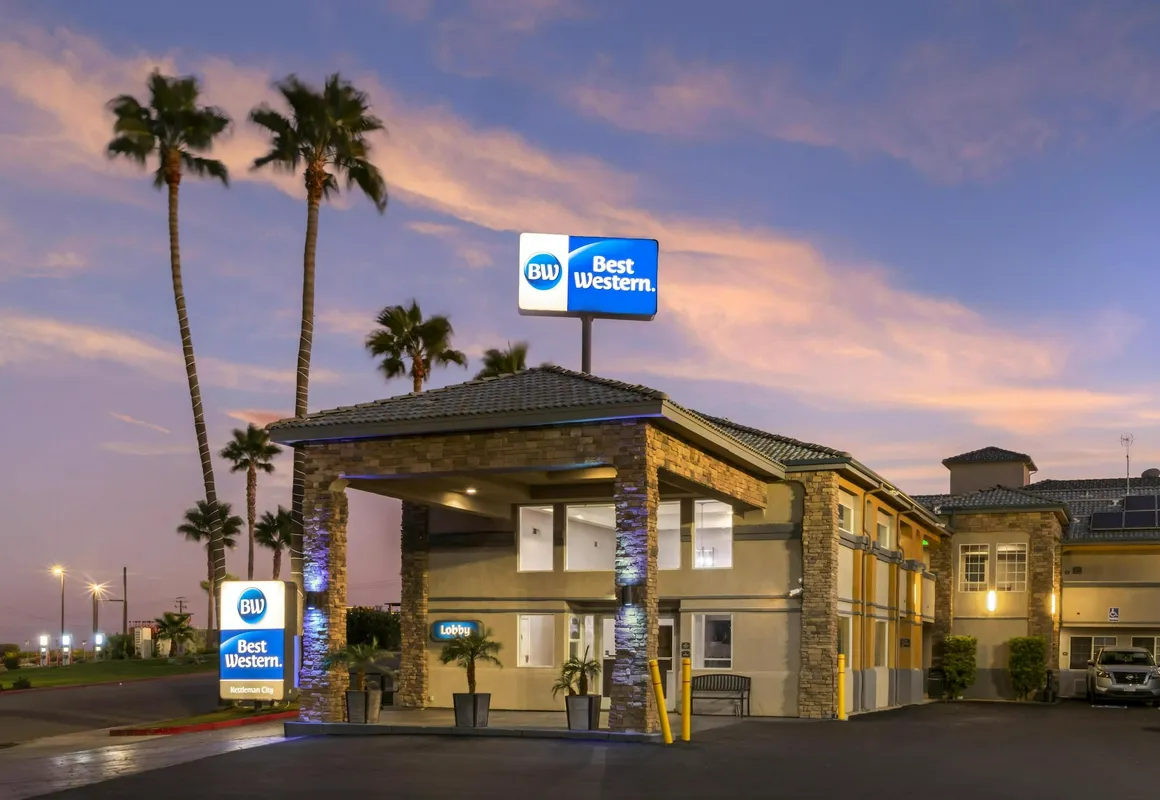Best Western Kettleman City Inn & Suites hotel hero
