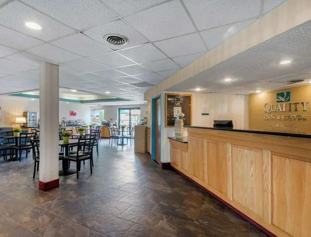 Quality Inn & Suites Mansfield hotel detail image 3