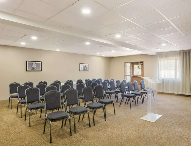 Sleep Inn & Suites North Mobile Saraland hotel detail image 4