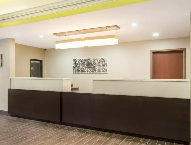 Sleep Inn & Suites North Mobile Saraland hotel detail image 3