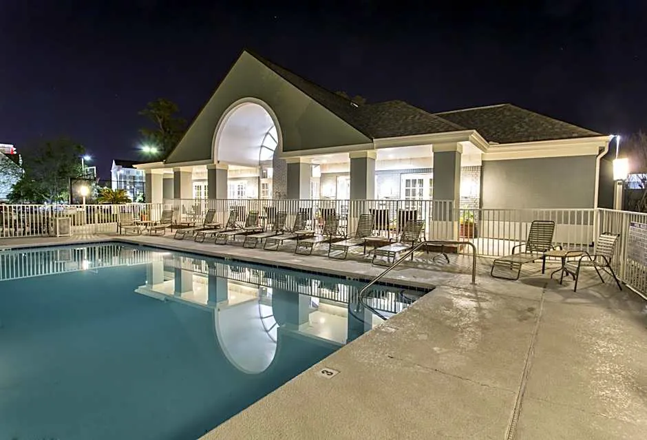 Homewood Suites by Hilton Savannah hotel hero