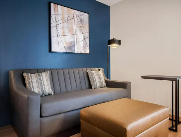 Best Western Plus Meadowlands hotel detail image 4