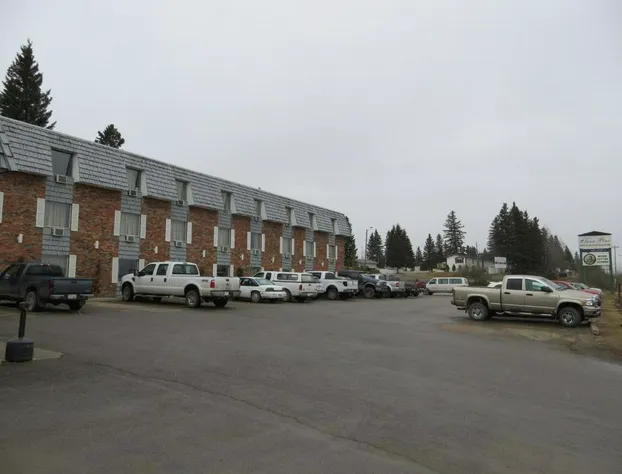 Twin Pine Inn & Suites hotel detail image 3