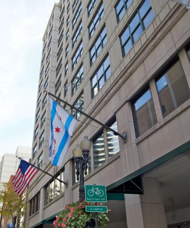 Hampton Inn & Suites Chicago Downtown hotel hero