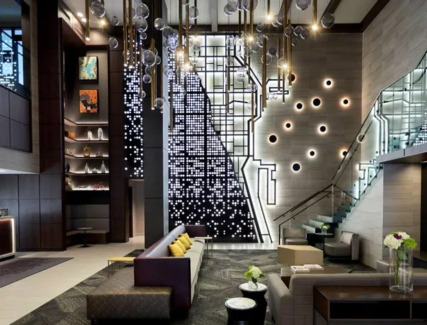 Hampton Inn & Suites Chicago Downtown hotel detail image 1
