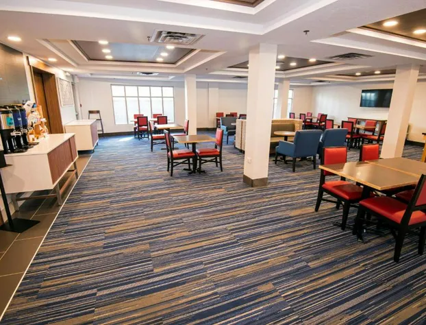 Holiday Inn Express Hotel & Suites Hinton by IHG hotel detail image 4