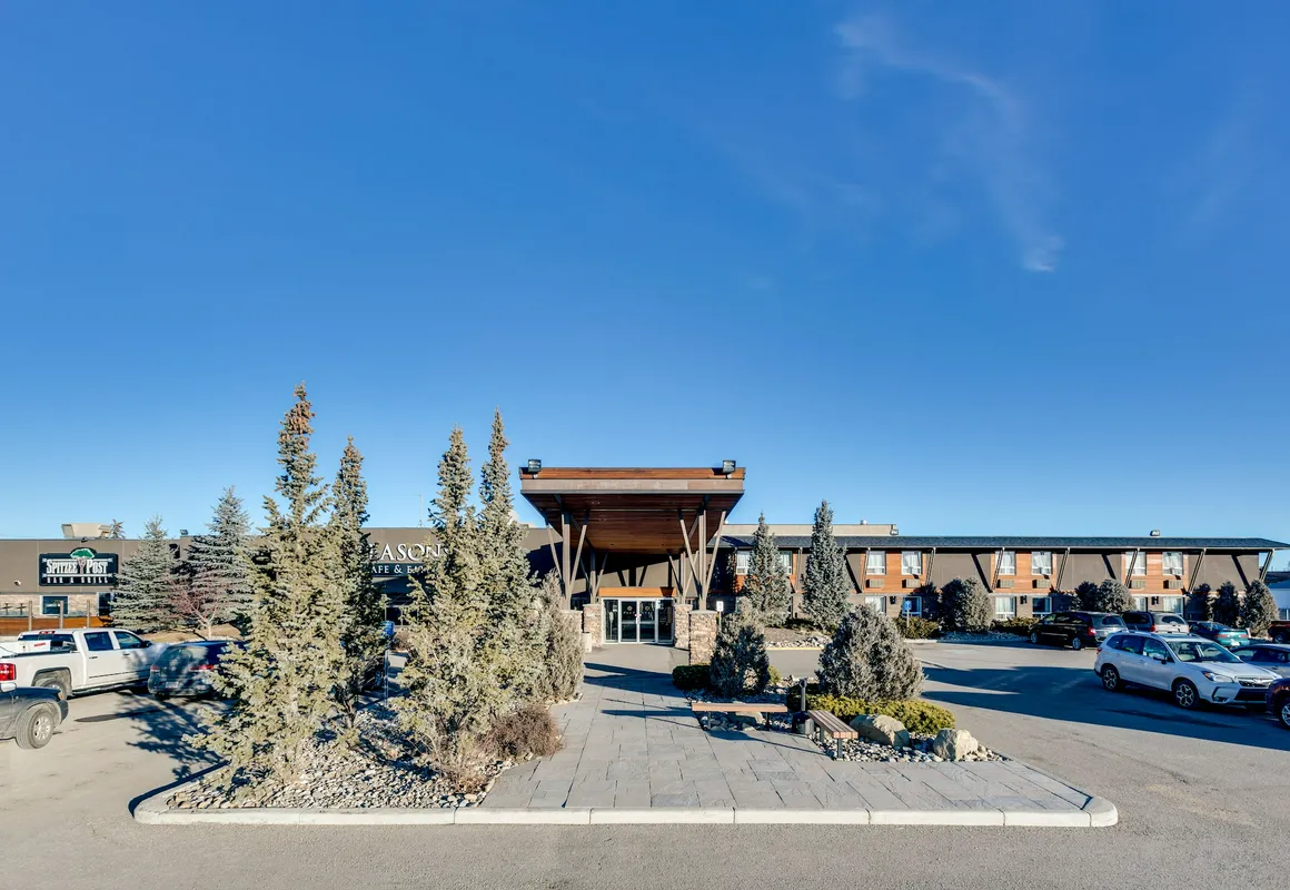 Heritage Inn Hotel & Convention Centre High River hotel hero