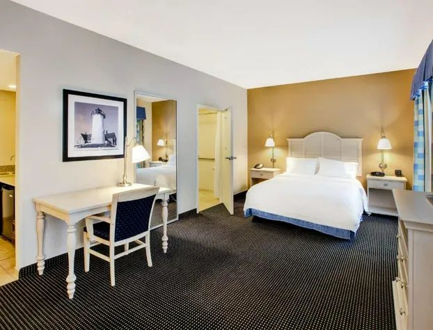 Hampton Inn & Suites Cape Cod-West Yarmouth hotel detail image 3