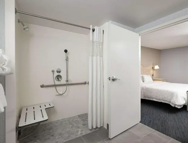 Hampton Inn & Suites Cape Cod-West Yarmouth hotel detail image 4