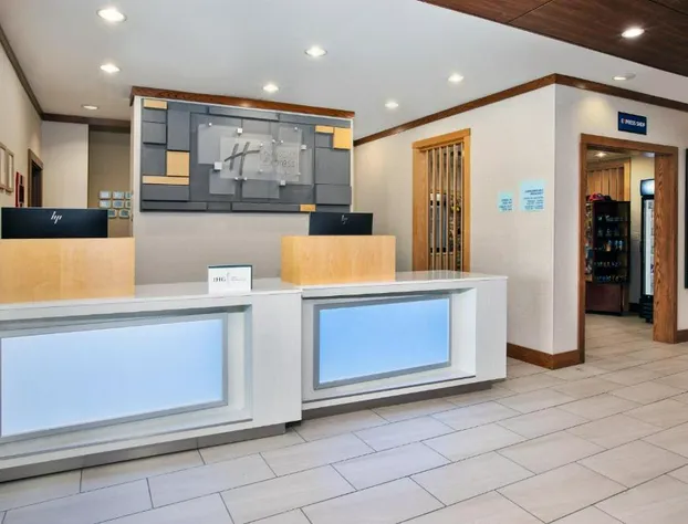 Holiday Inn Express & Suites Buffalo by IHG hotel detail image 3