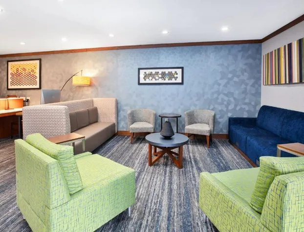 Holiday Inn Express & Suites Buffalo by IHG hotel detail image 4