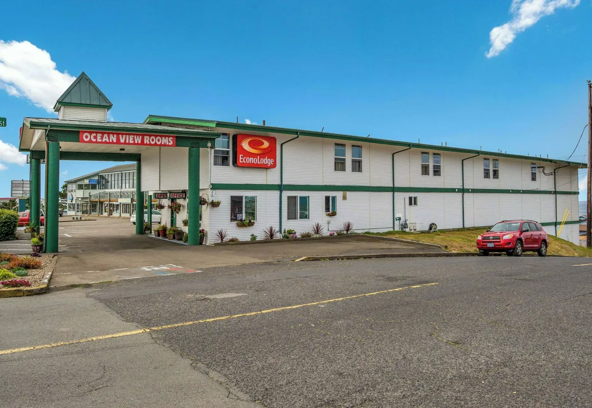 Econo Lodge Newport hotel hero