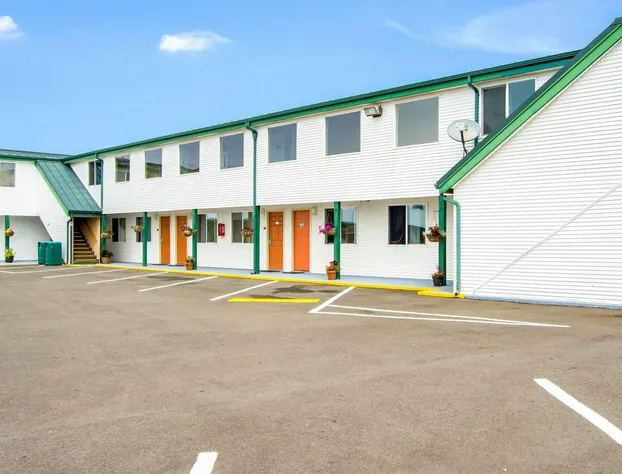 Econo Lodge Newport hotel detail image 2